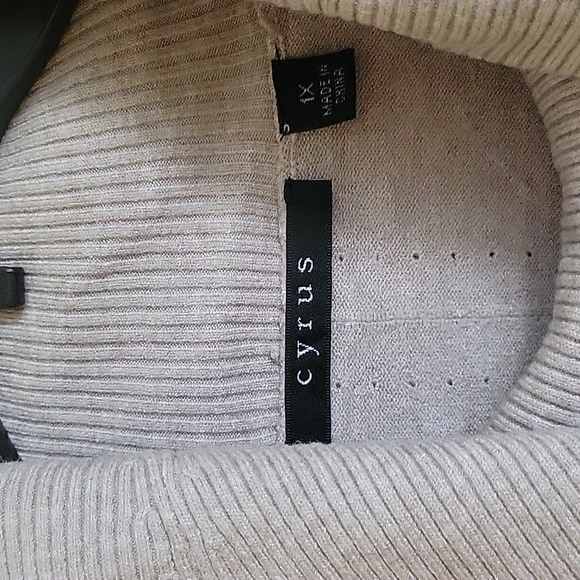 Sweater - Picture 2 of 3